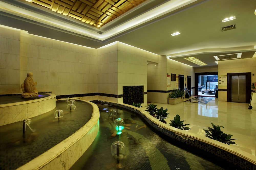 Hongfeng Hotel 29/50