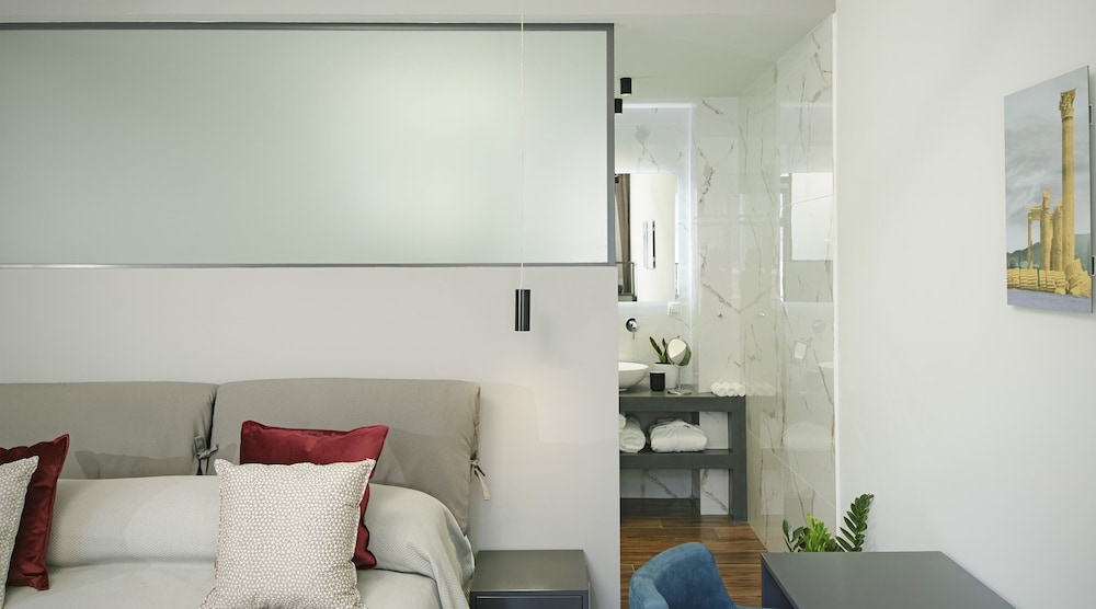 The Gem Society Boutique Hotel & Spa 44/58