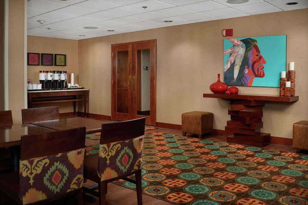 Clarion Pointe Cherokee 13/27