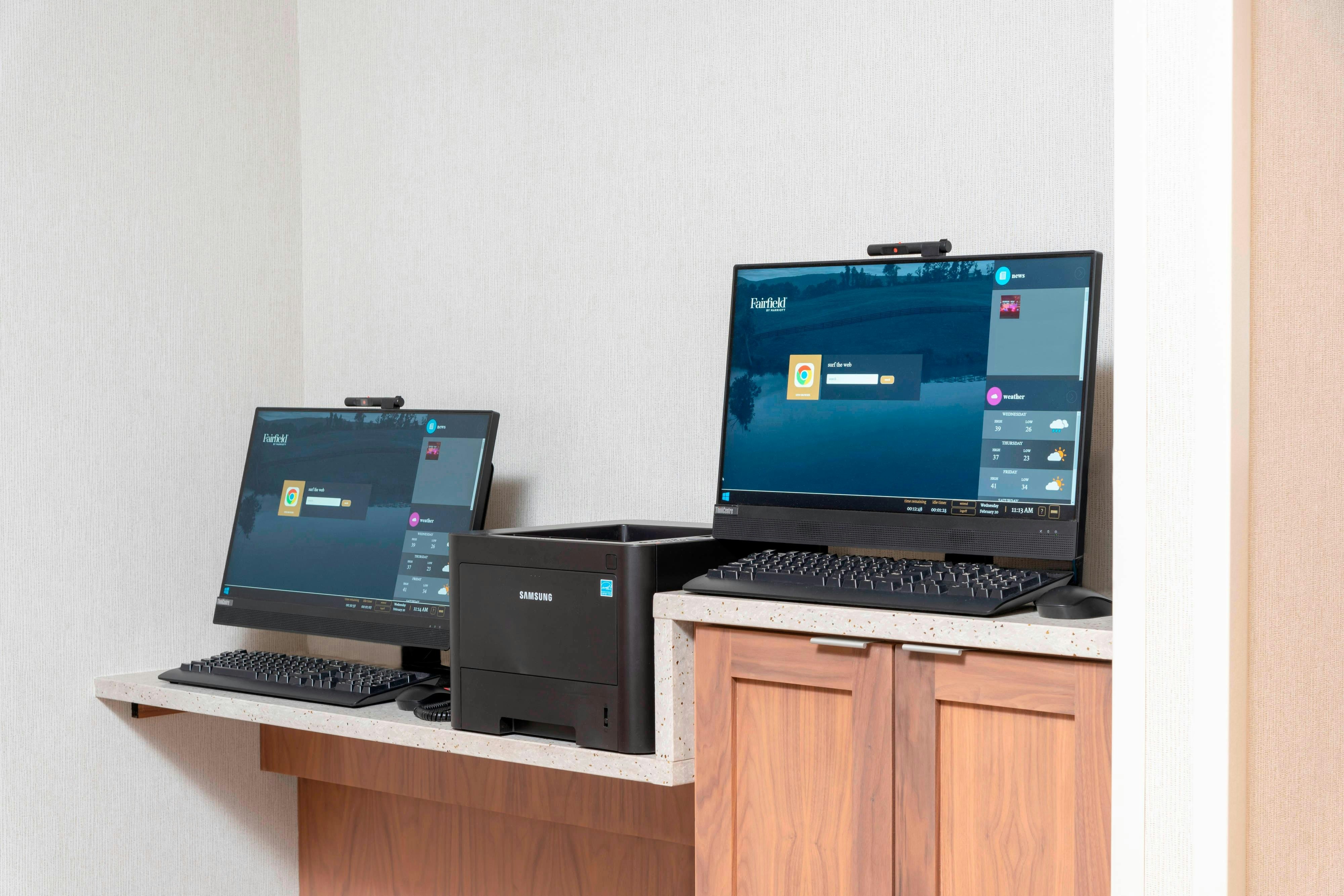 Fairfield Inn And Suites Fair Oaks Farms 51/56