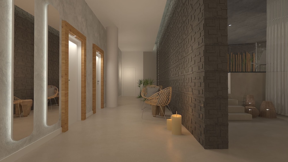 Lalila Blue Suites 46/73