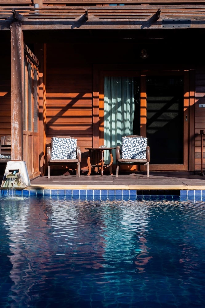 Baan U Sabai Boutique House 58/64