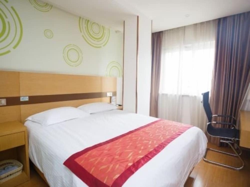 GREENTREE INN NINGBO SOUTH RAILWAY STATION EXPRESS HOTEL 6/27