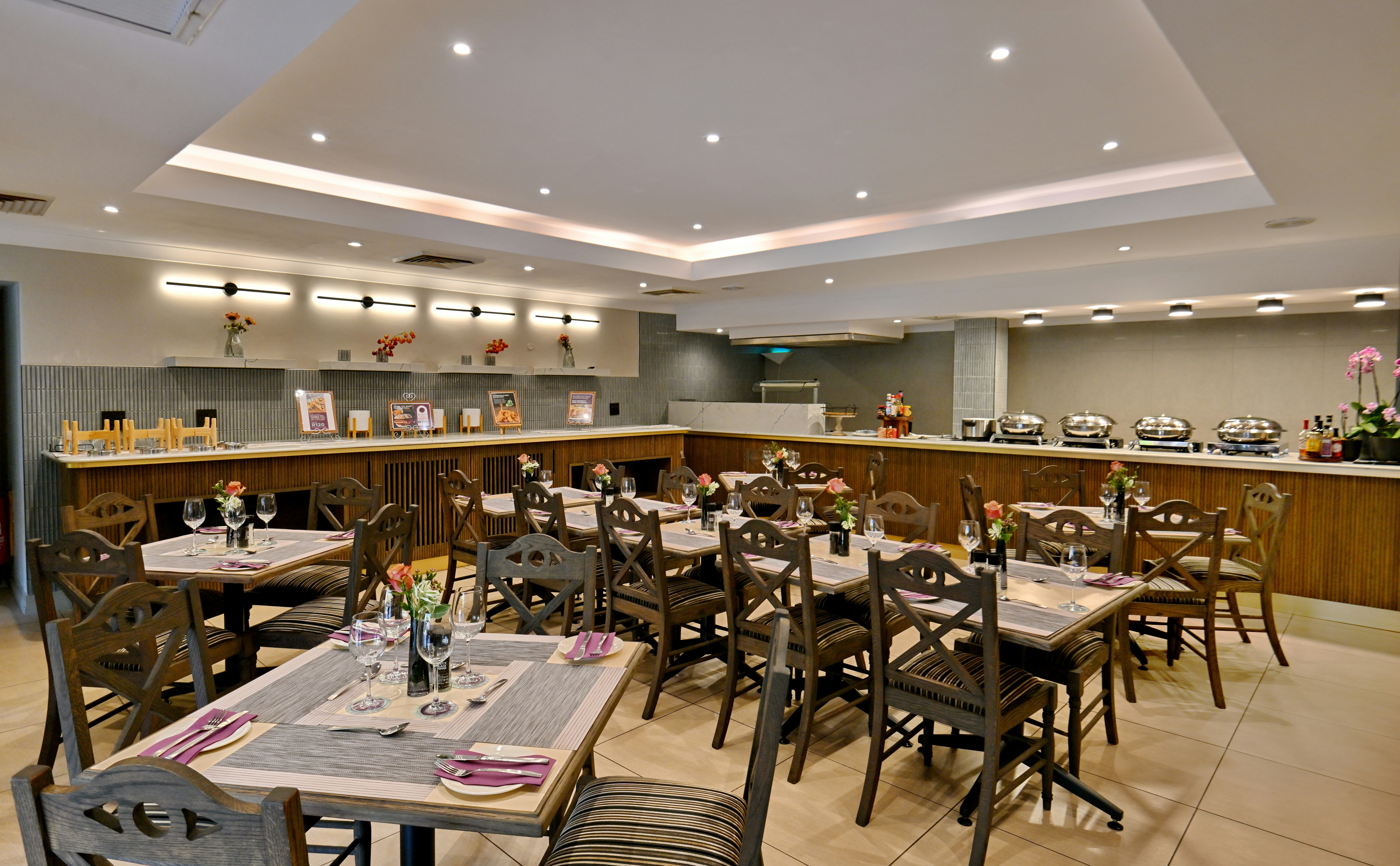 Courtyard Hotel Rosebank 33/47