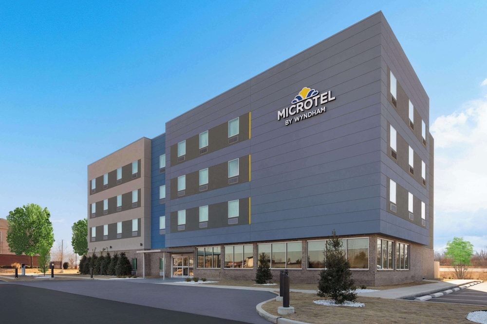 Microtel Inn & Suites by Wyndham Olive Branch 33/37
