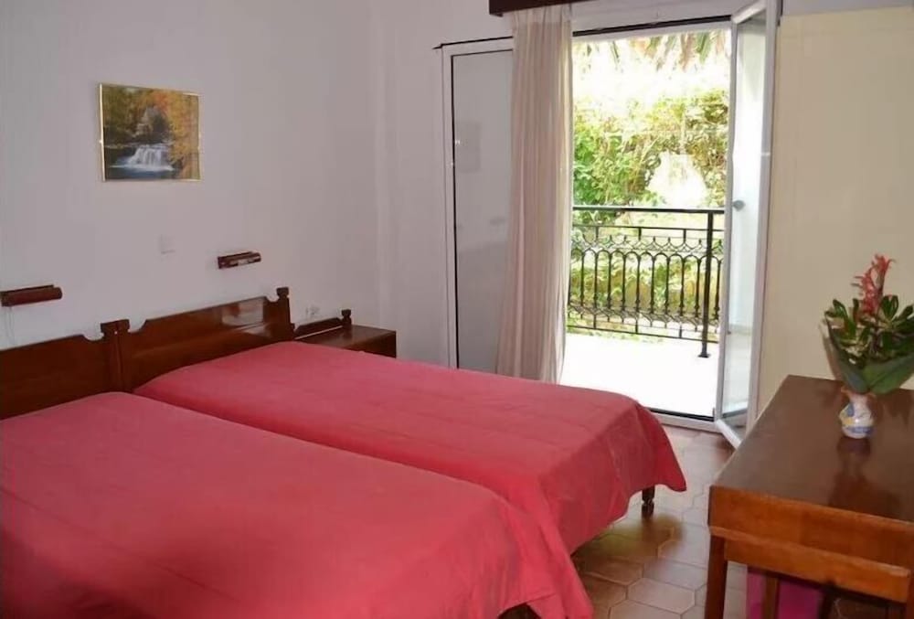 2 BEDROOMS, APARTMENT