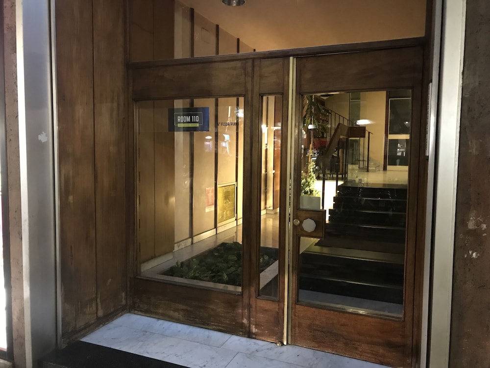 Room 110 50/50