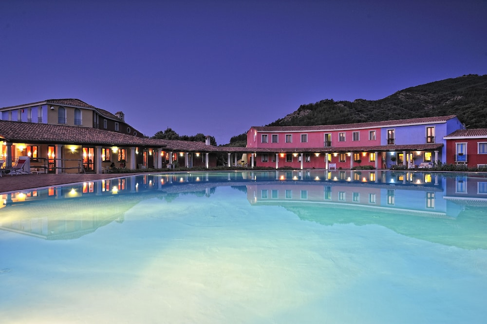 Hotel Orlando Sardegna 48/50