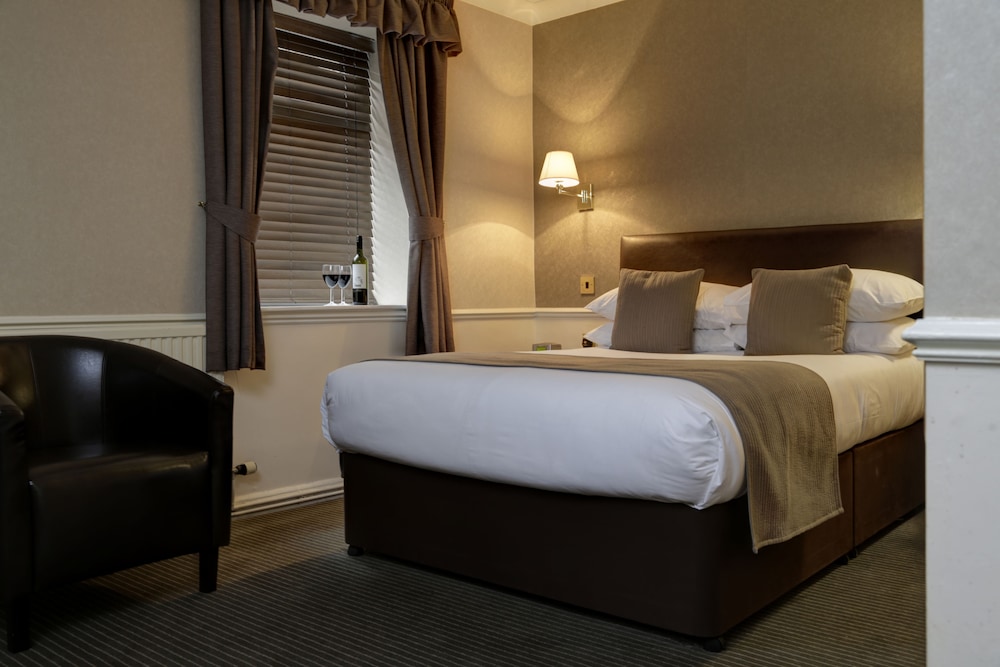 The Oaks Hotel 5/51