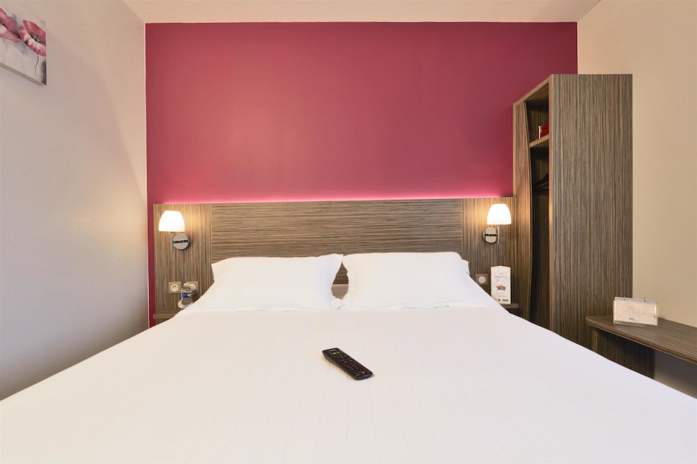 HOTEL KYRIAD SAINT CHELY D'APCHER - AIRE DE LA LOZERE 9/42