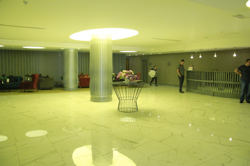 Sky Hotel Baku 28/29