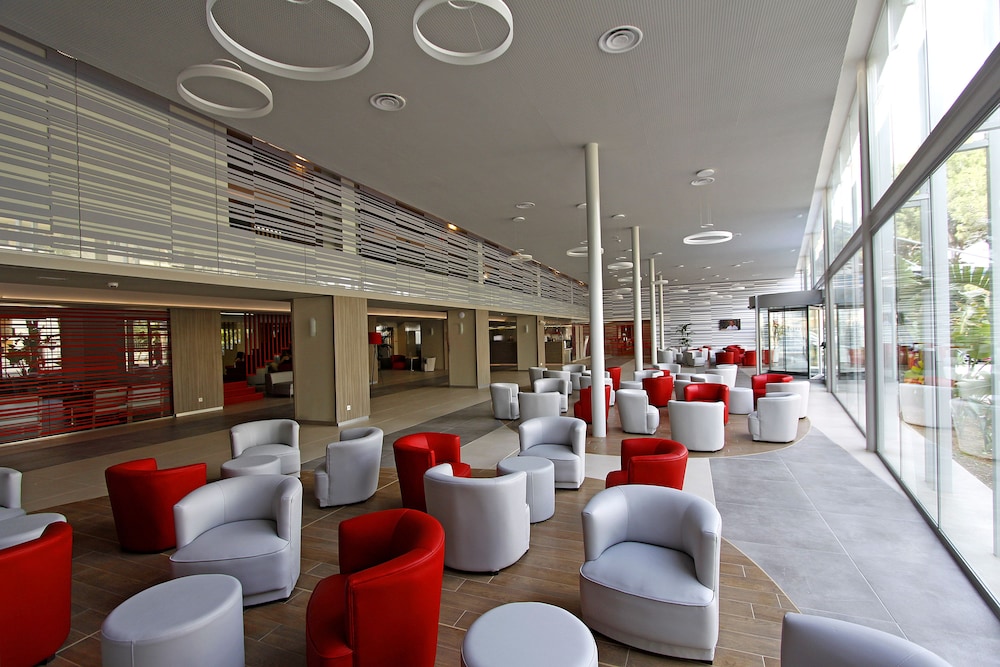 BG Tonga Tower Design Hotel and Suites 9/64
