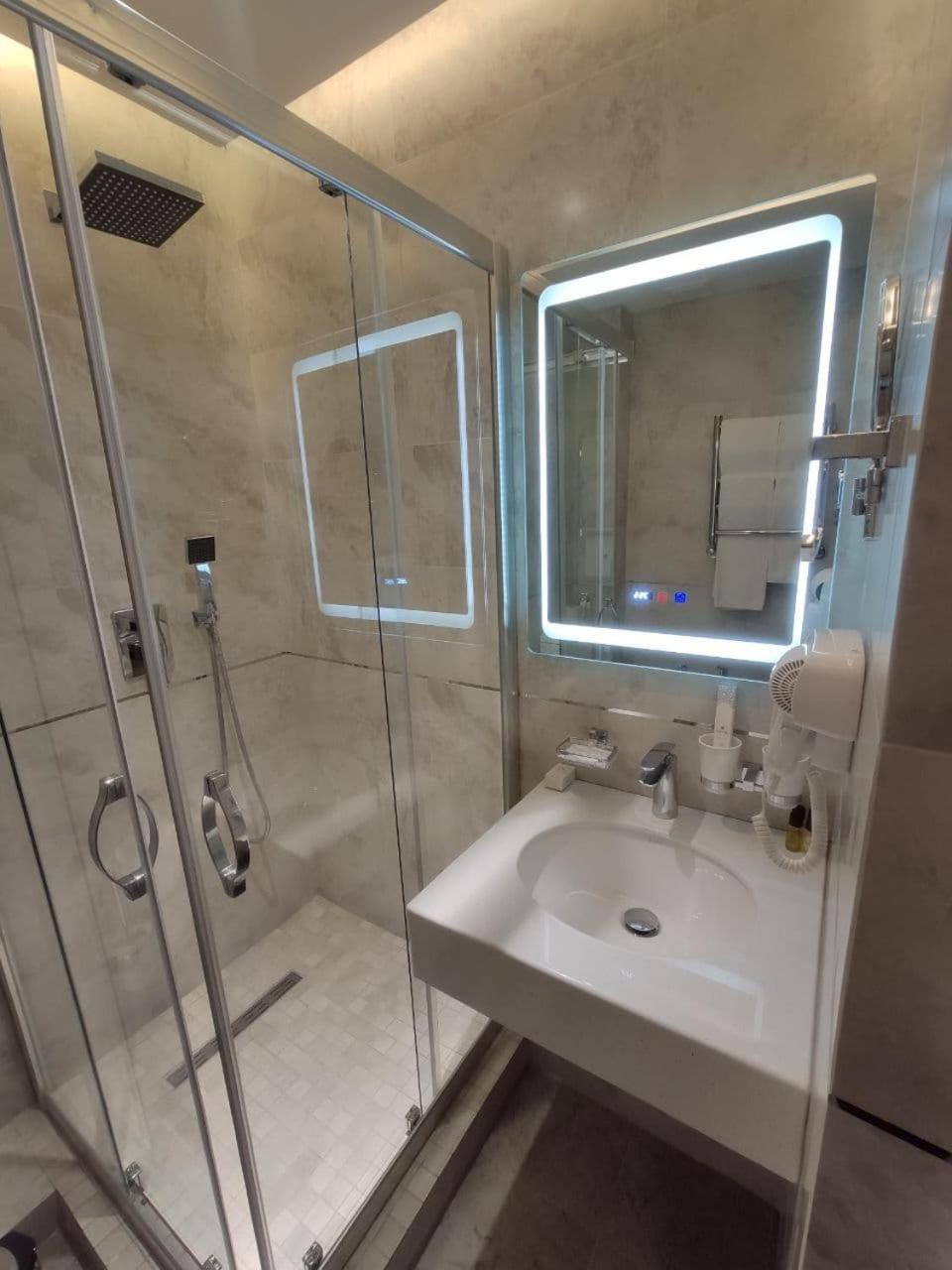 Pana Hotel 45/50