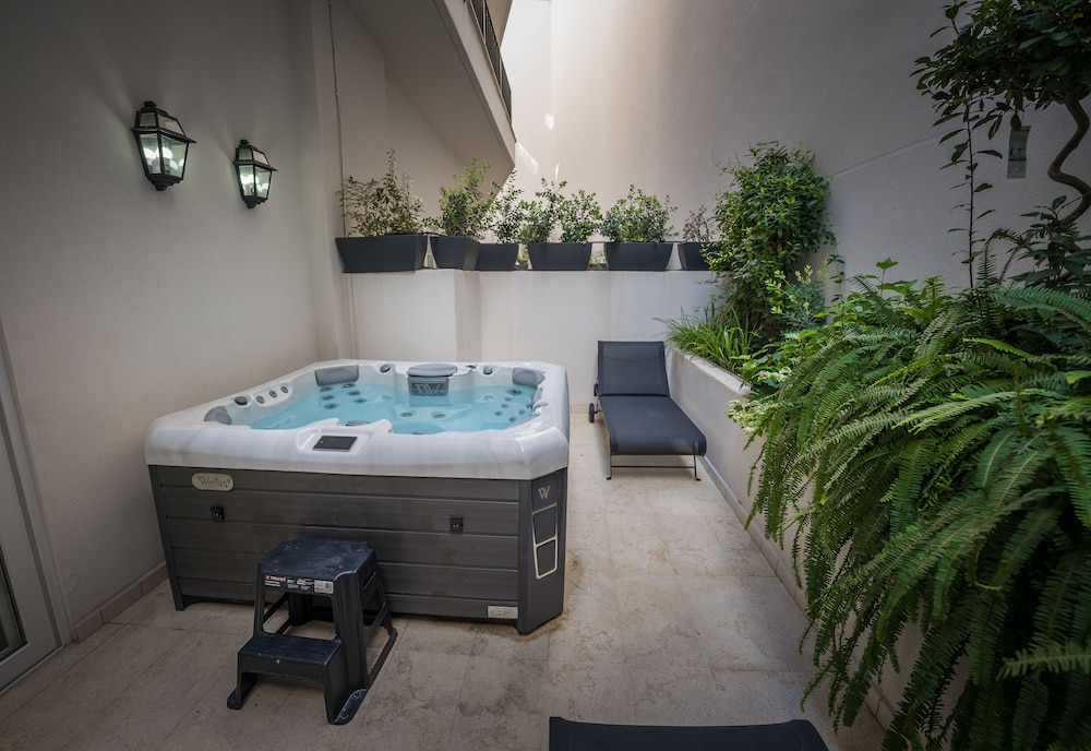 Holm Hotel And Spa 42/76