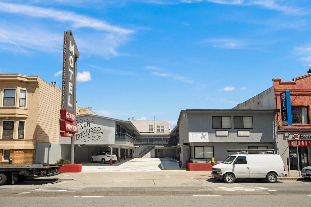 Geary Parkway Motel 66/72