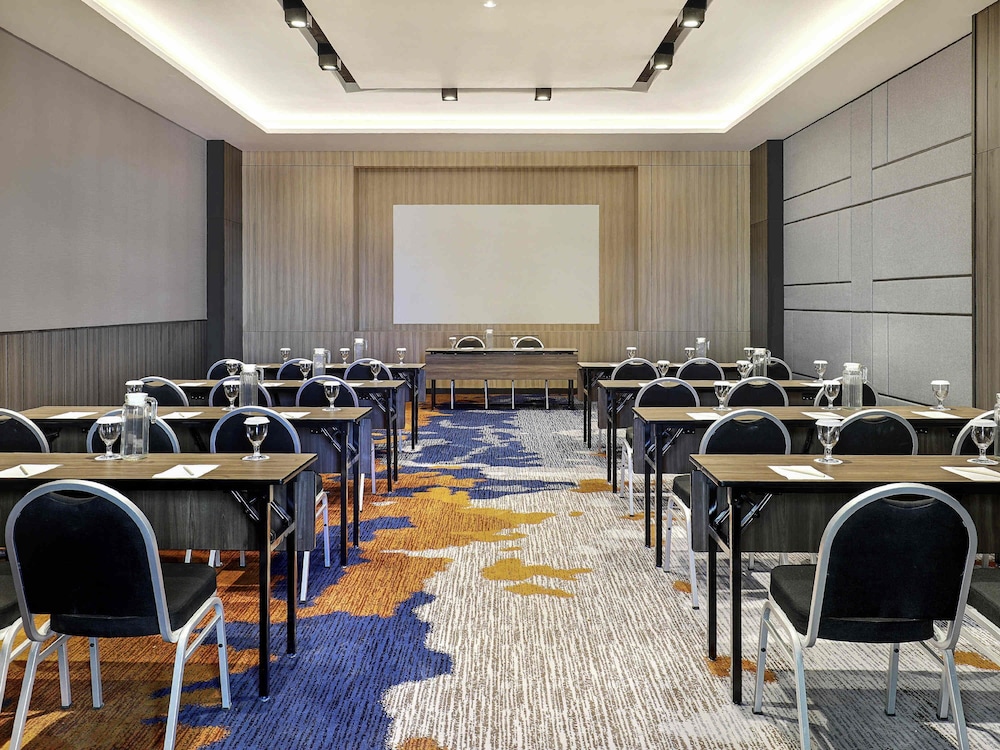 Mercure Bengkulu 56/66