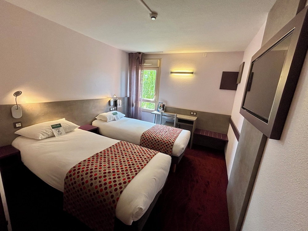Brit Hotel Le Mans Nord Les Evens 14/36