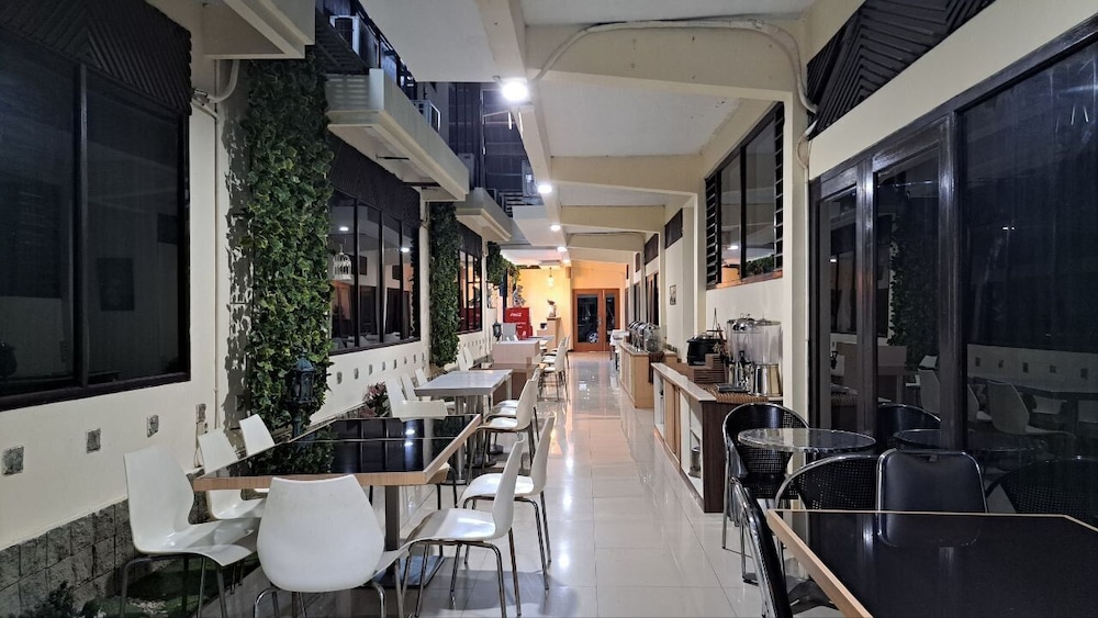 Permata Hijau Hotel 36/50