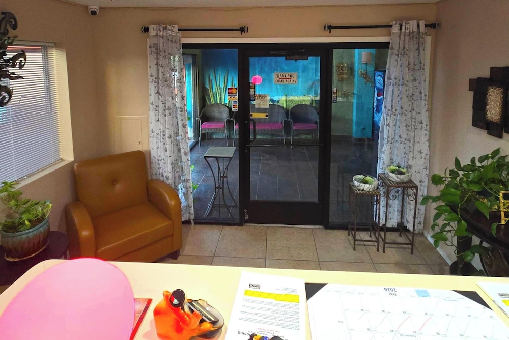 Sands Inn & Suites Lake Havasu City 21/60