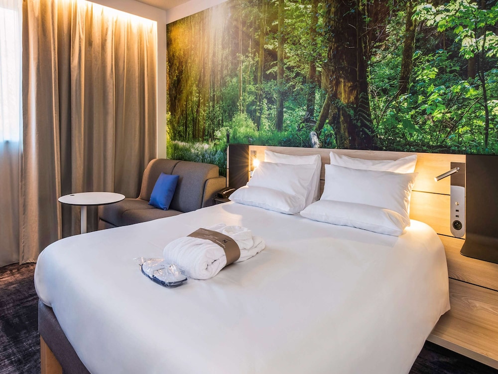 NOVOTEL RENNES ALMA 33/74