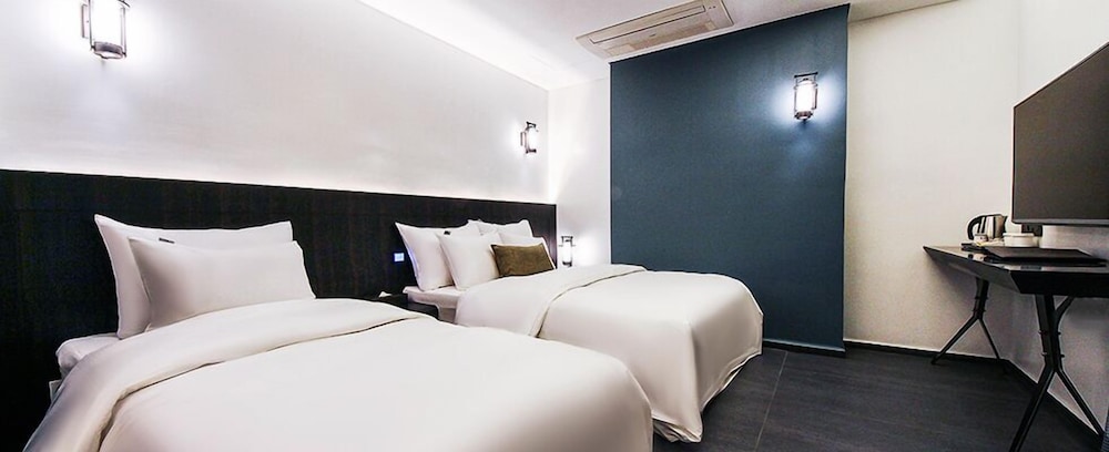 Hotel Gms 8/26