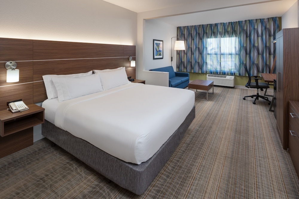 Holiday Inn Express And Suites Orlando International Airport 15/62