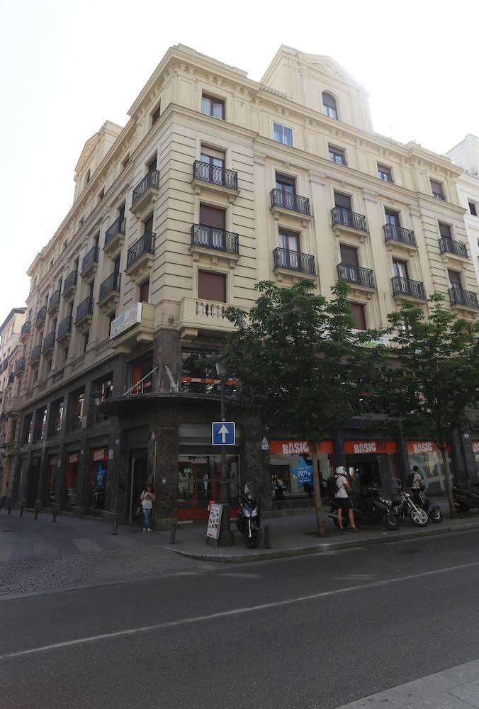 Hostal Abadia 44/50