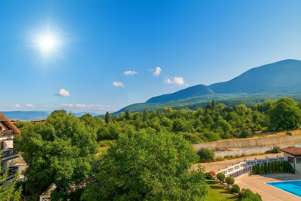 Regnum Bansko Apart Hotel Spa 44/48