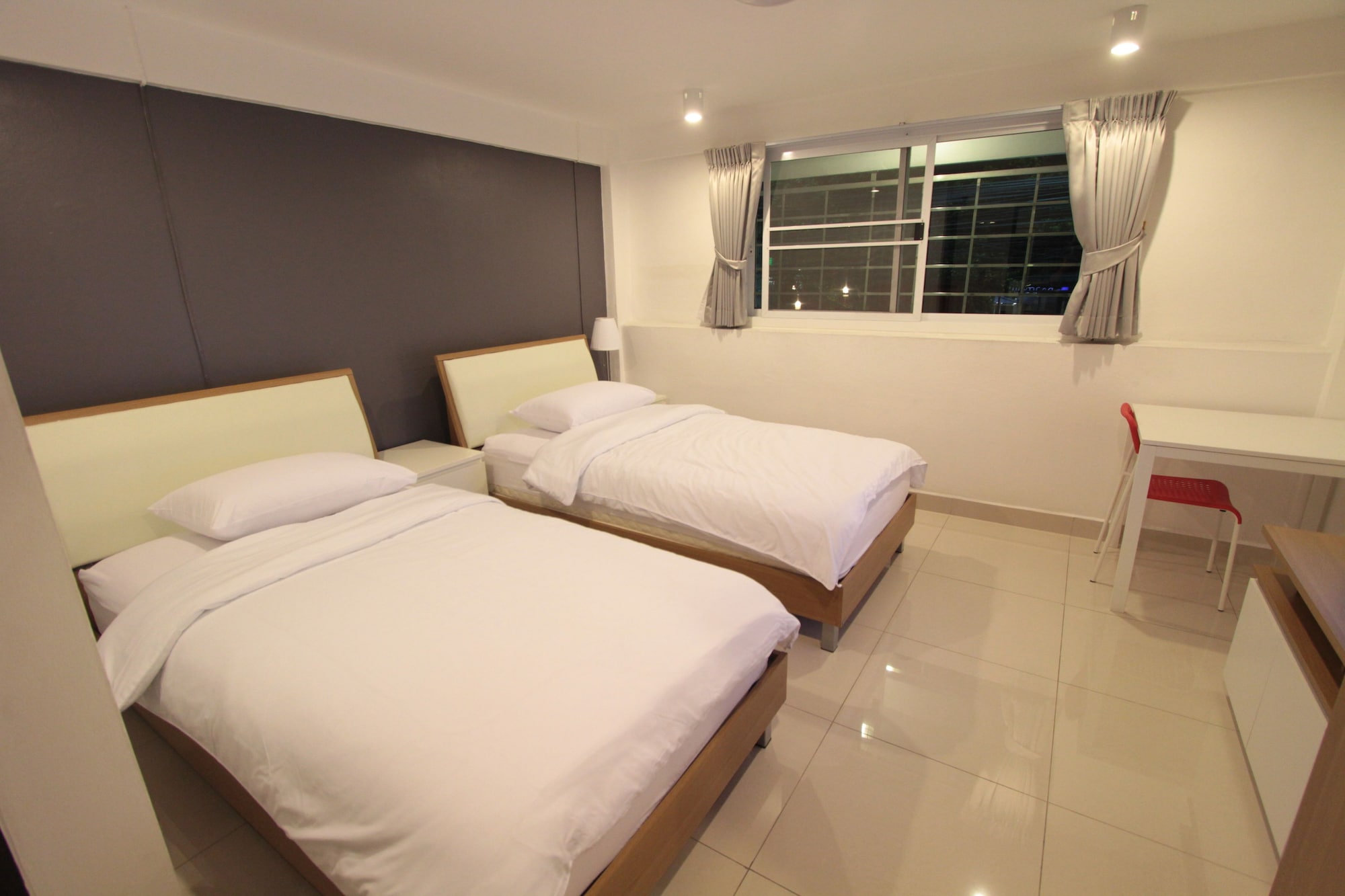 SUPERIOR, TWIN BEDS
