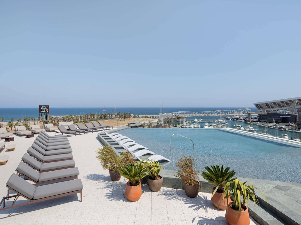 SLS Barcelona Hotel 55/60