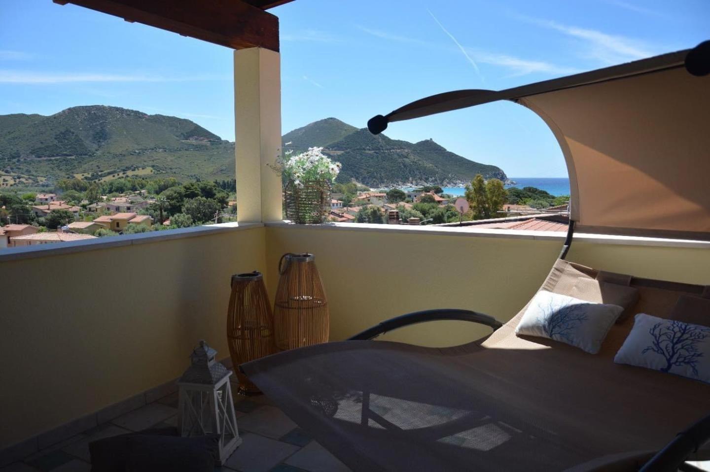 Hotel Solanas 37/63