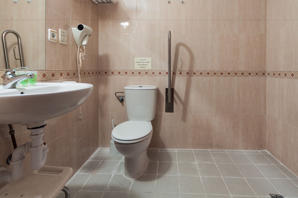 Hostal Josefina 67/73