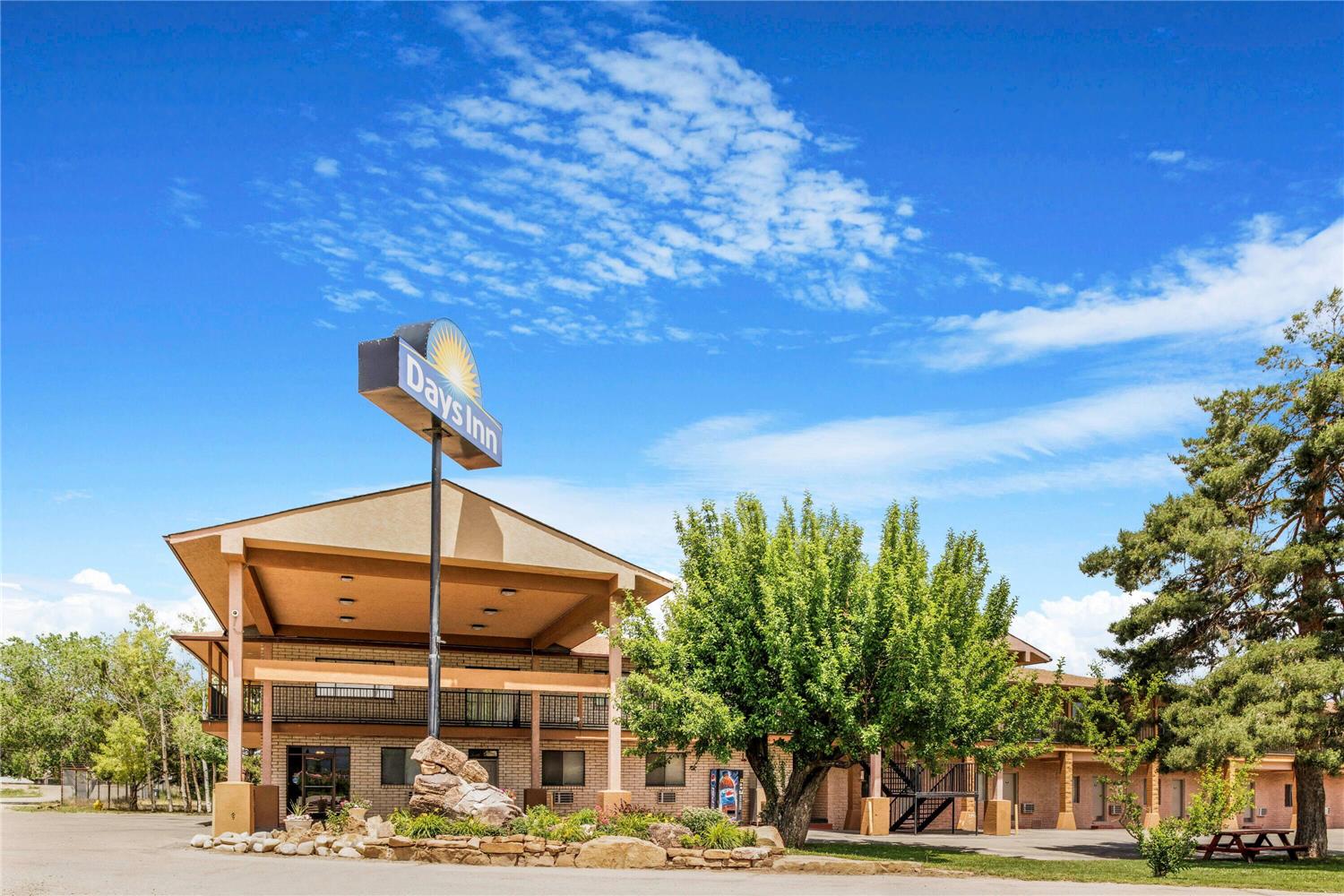Days Inn by Wyndham Cortez 2/15