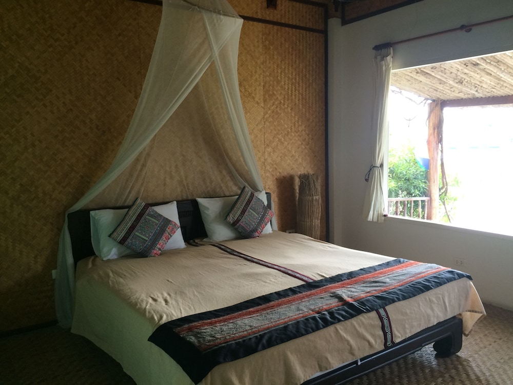 Him Naam Pai Resort 9/30