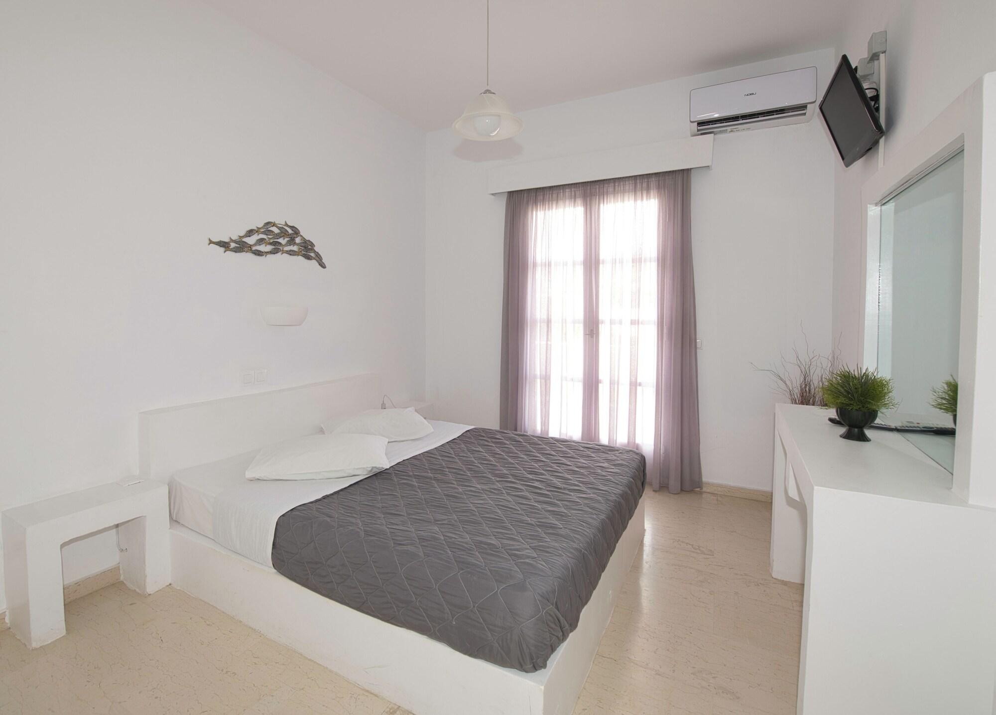 Ira Apartments 76/126