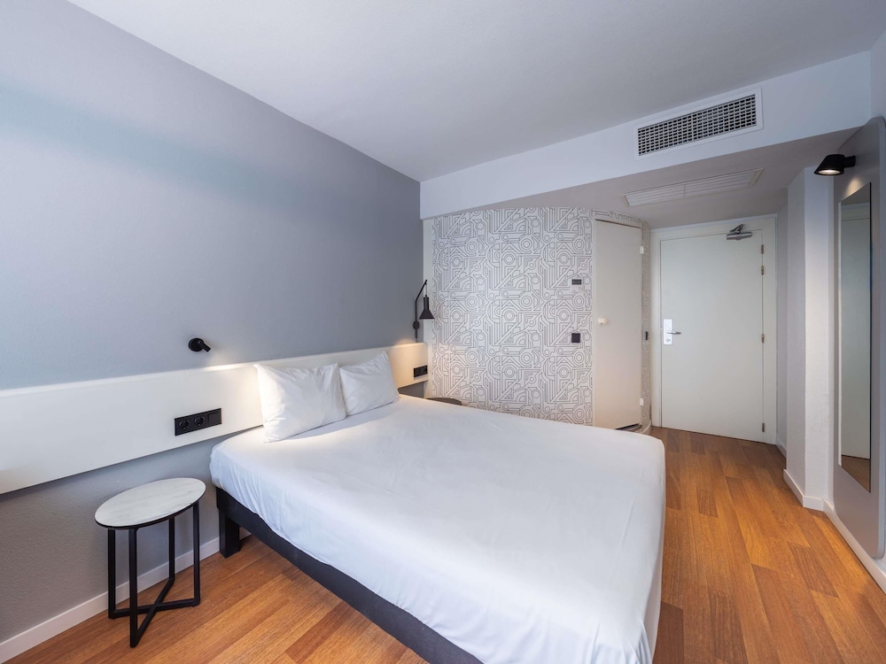 Ibis Murcia 14/70