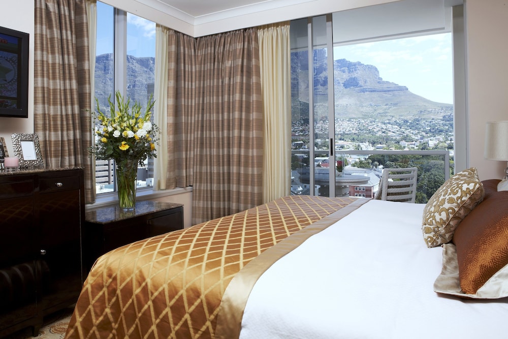 Taj Cape Town 34/82