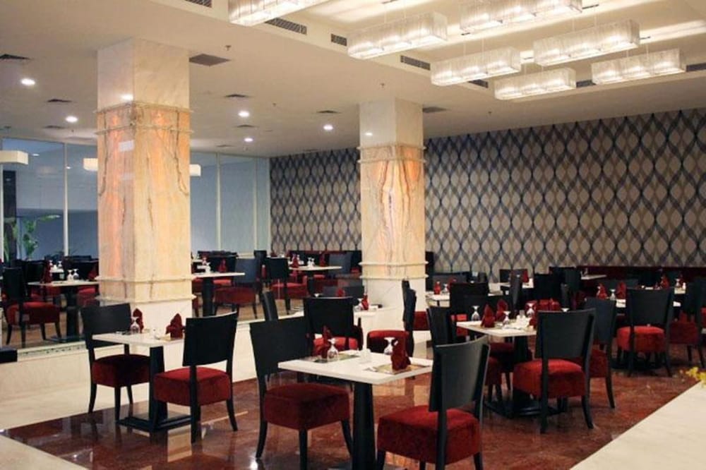 Grand Allison Jayapura 22/31