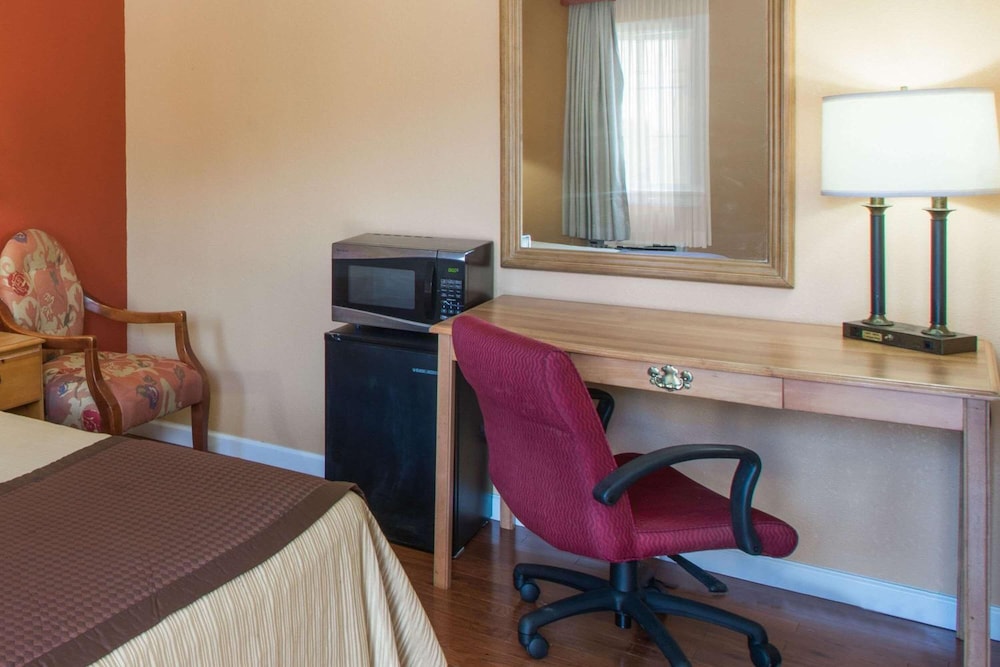 The Hillside Hotel Knoxville Md 11/16