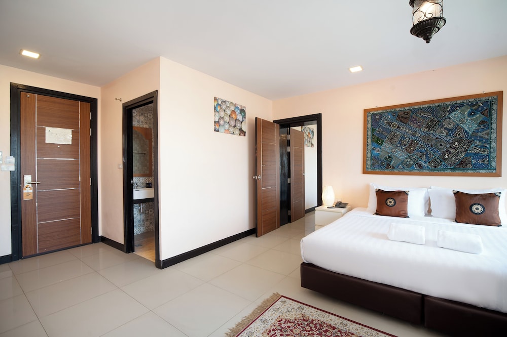 Casa Marocc Hotel 24/50