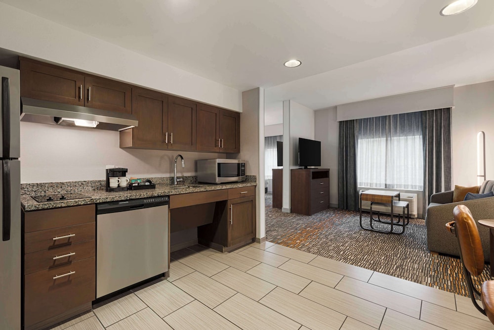 Lobby at Homewood Suites by Hilton Charlottesville, VA, CHARLOTTESVILLE - VA