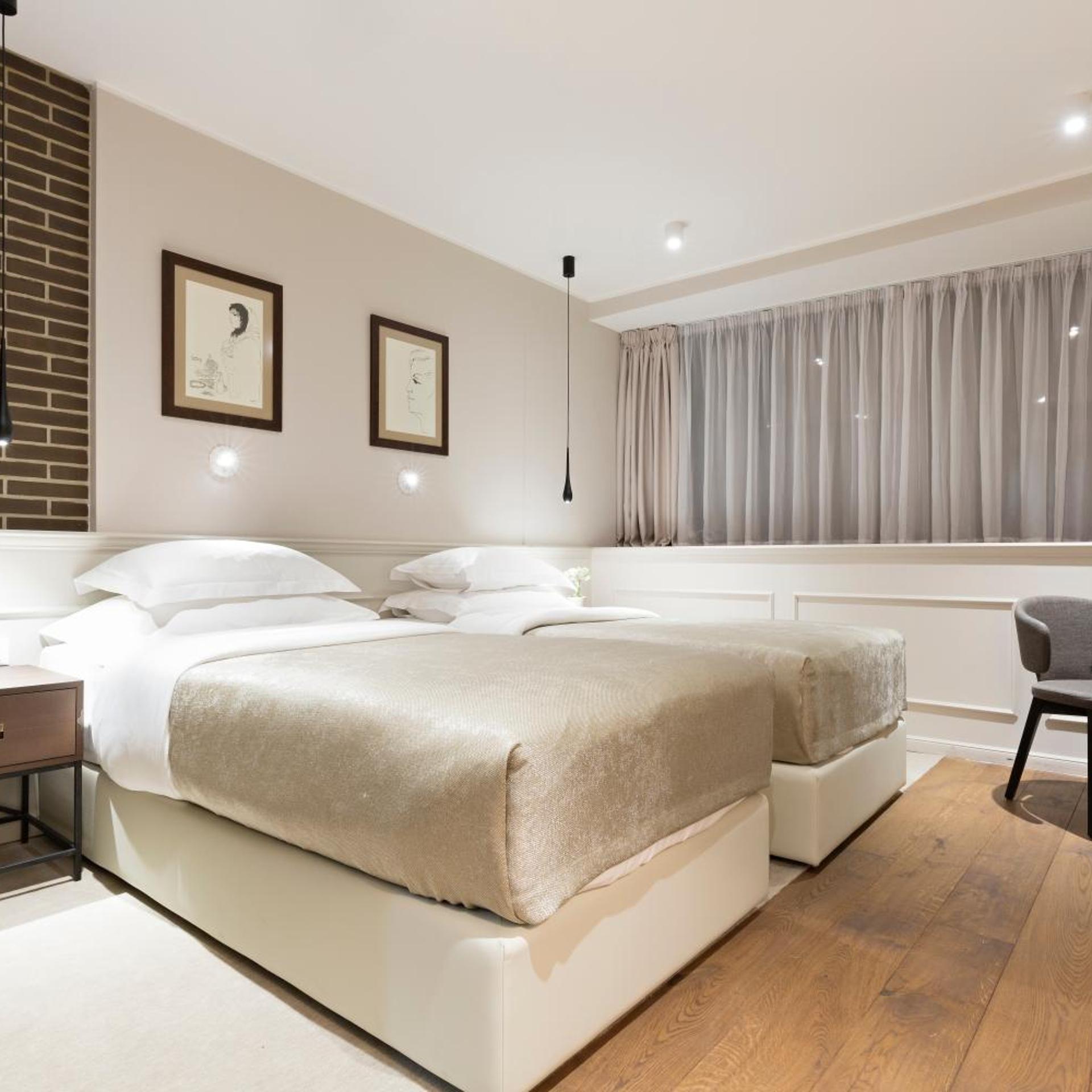 SUPERIOR, TWIN BEDS