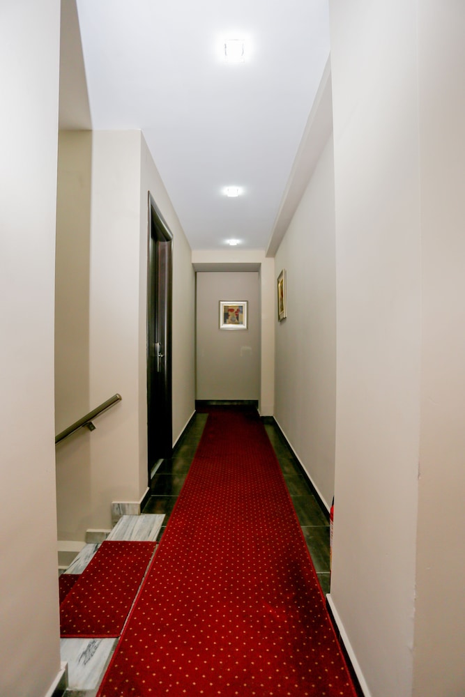 HOTEL TOWN HOUSE 20/36