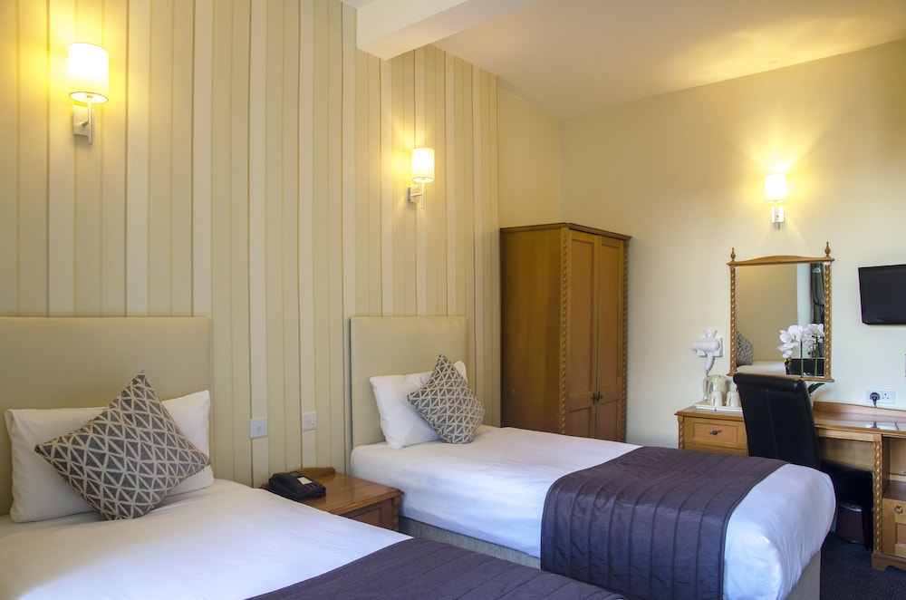 The Kings Hotel 12/55