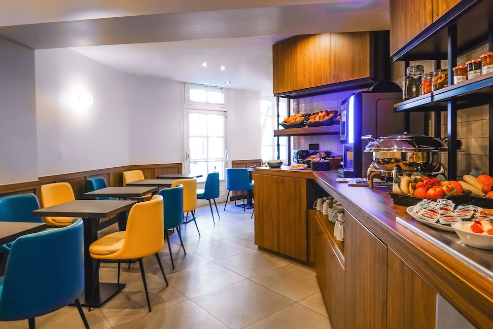 TIMHOTEL MONTMARTRE 41/57