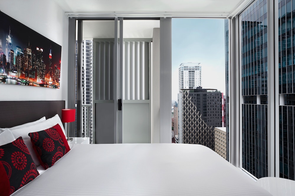 1 BEDROOM, EXECUTIVE, APARTMENT