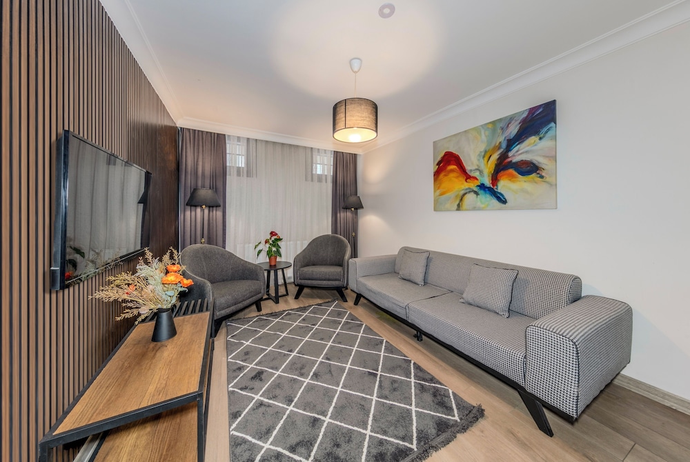 Etiz Residences 30/47