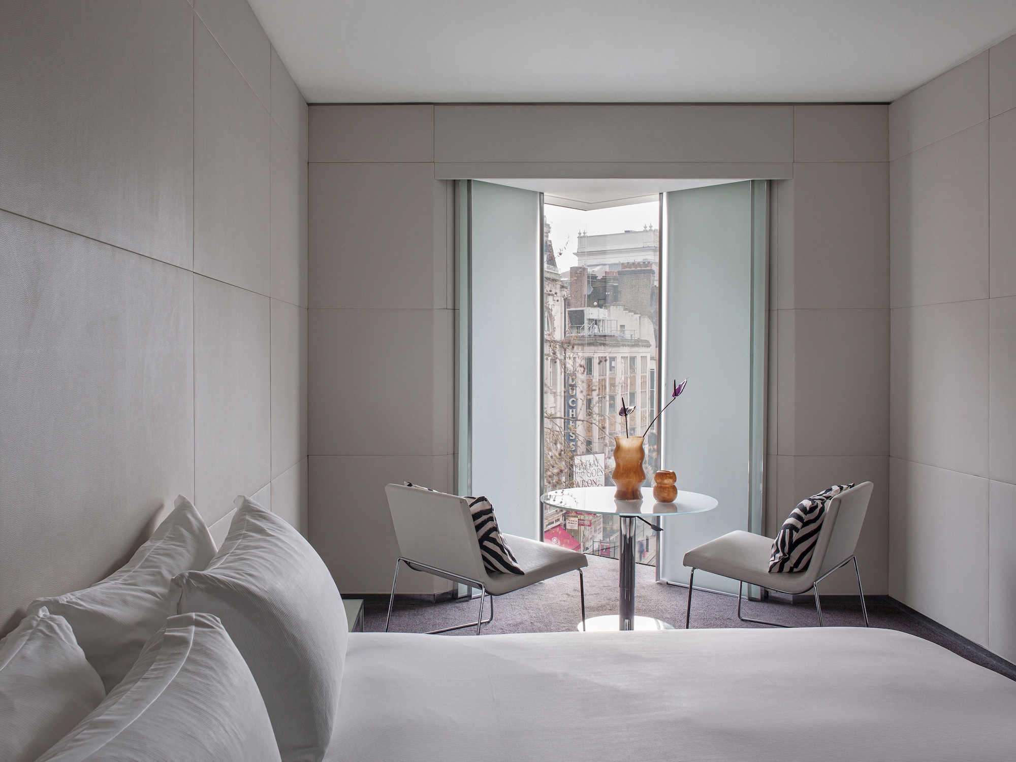 Me, Superior, Twin Beds, City View، Me London Hotel 8/10