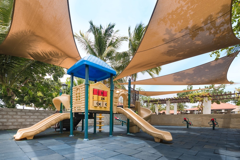 Dusit Thani Lubi Plantation Resort 48/67