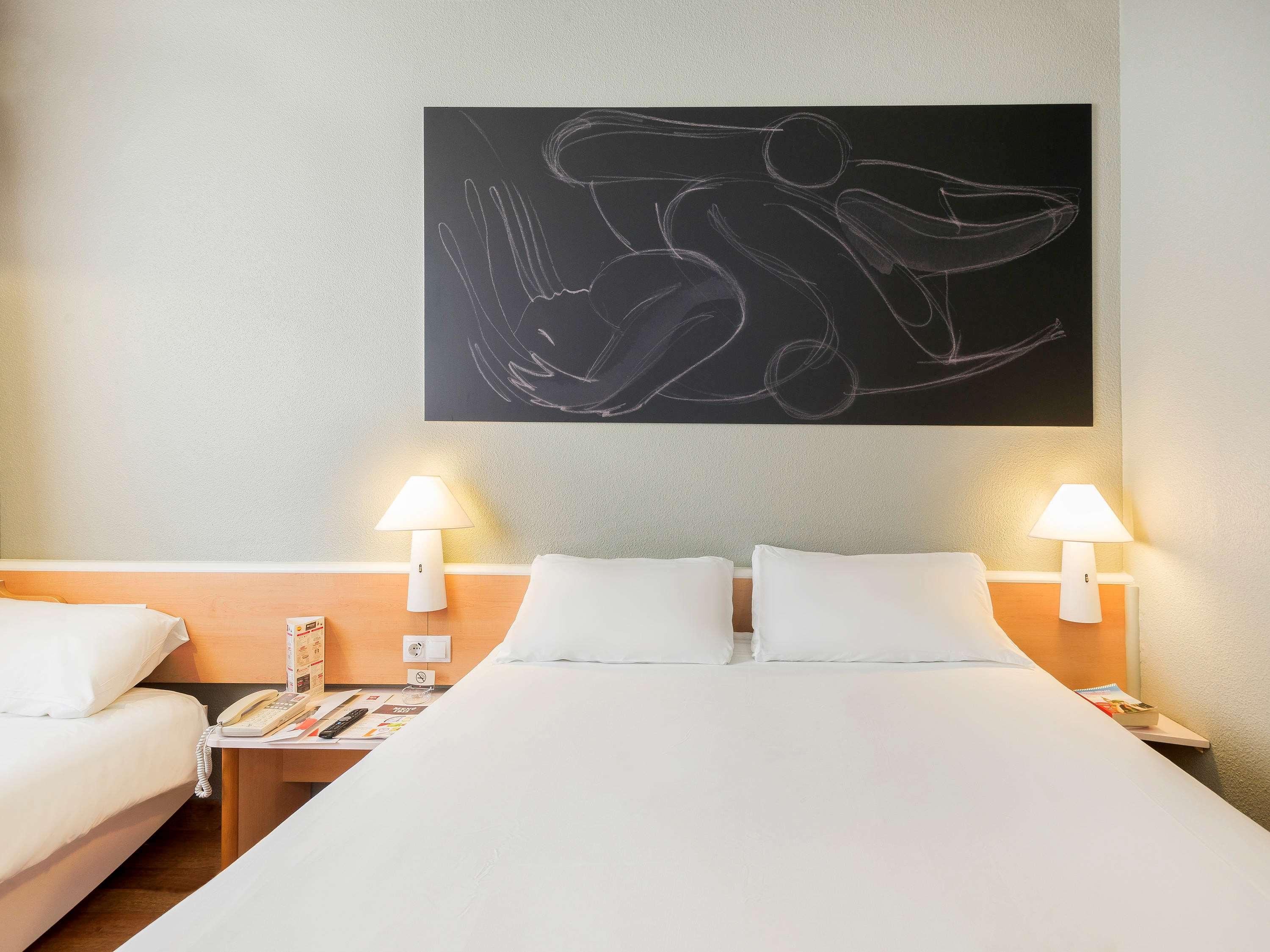 ROOM, DOUBLE BED, WITH EXTRA BED